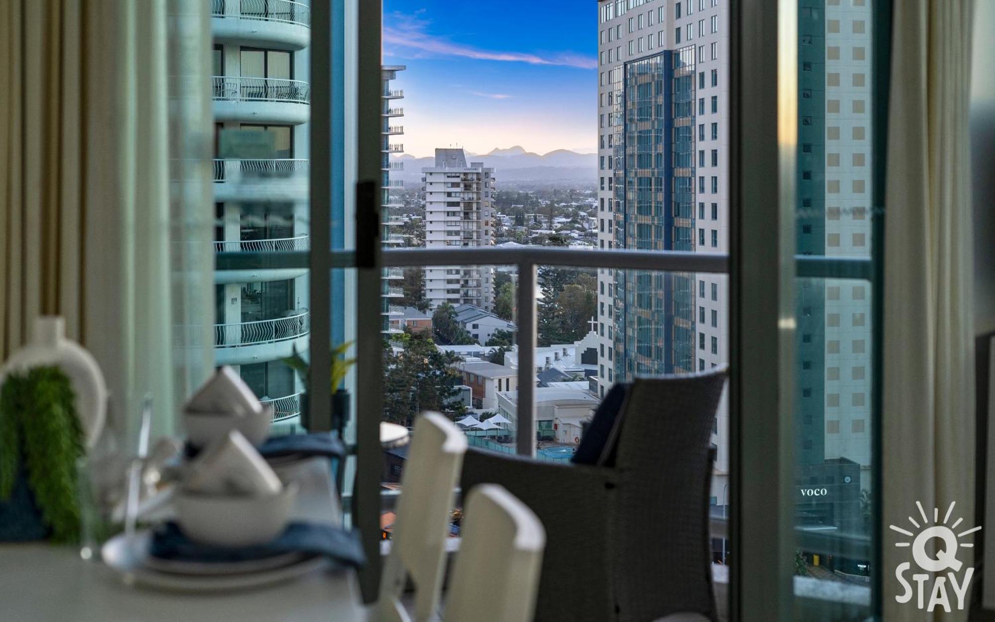 Legends Surfers Paradise Mid Week Madness Deal - Q Stay Gold Coast Exterior photo