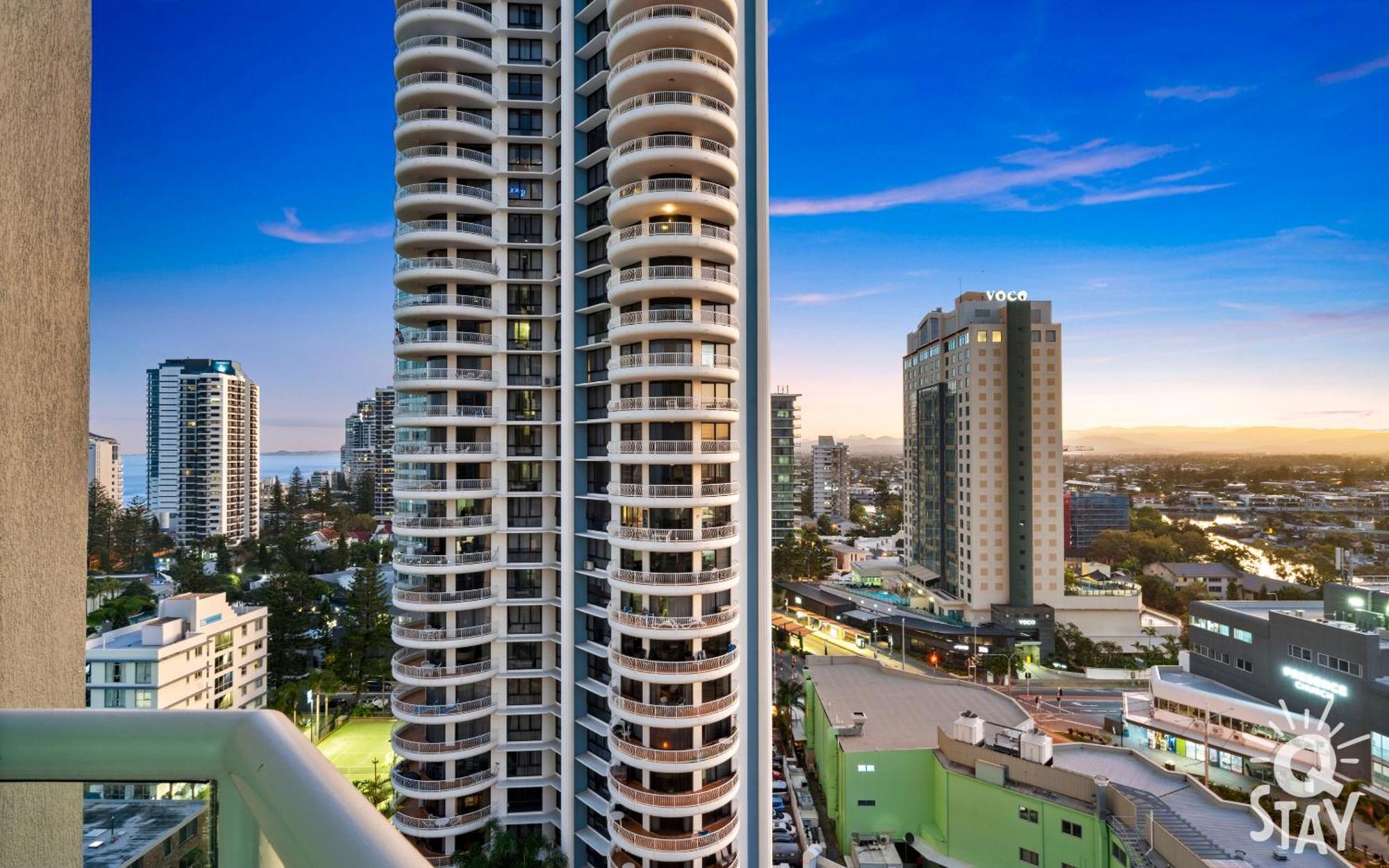 Legends Surfers Paradise Mid Week Madness Deal - Q Stay Gold Coast Exterior photo