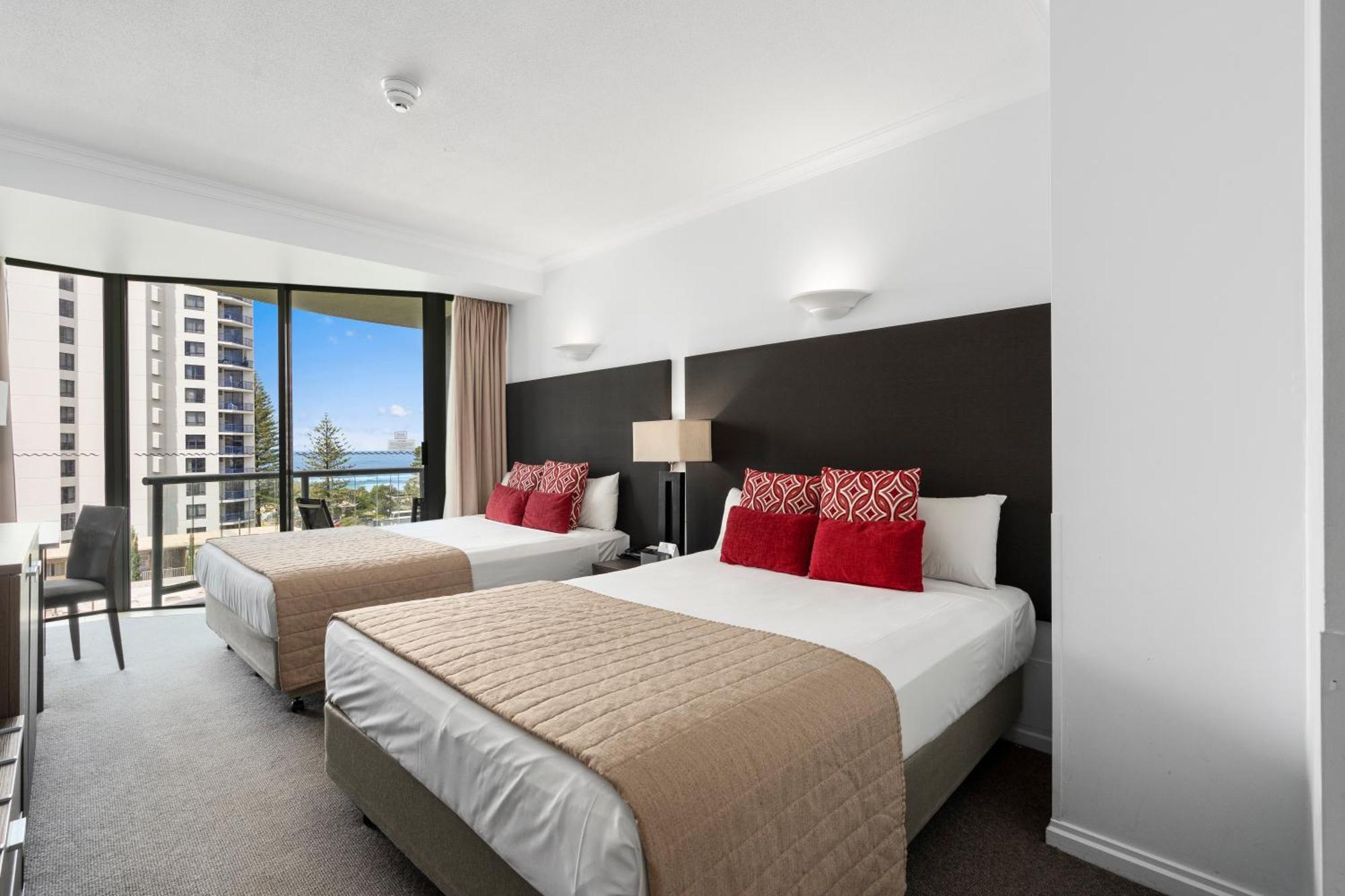 Legends Surfers Paradise Mid Week Madness Deal - Q Stay Gold Coast Exterior photo