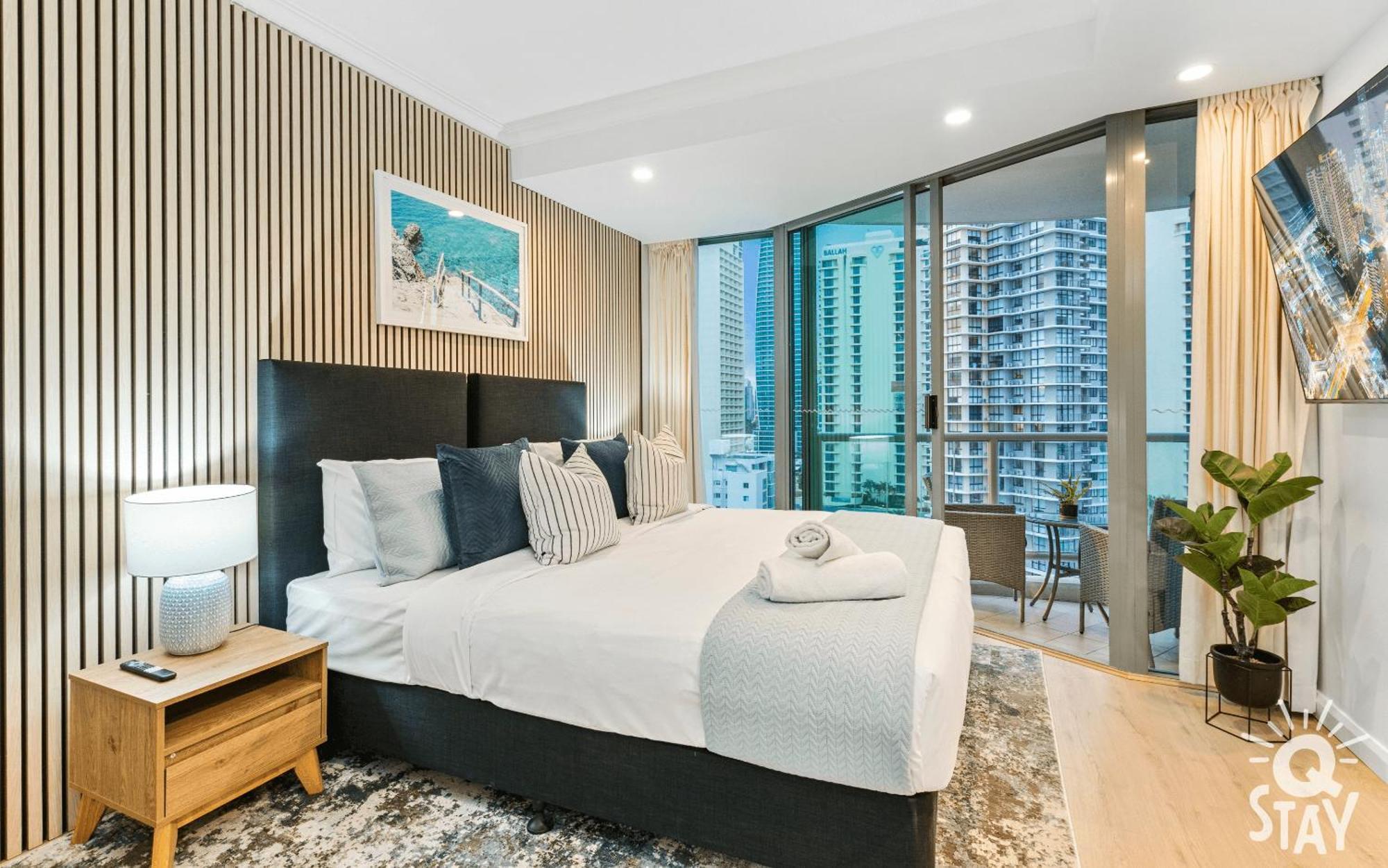 Legends Surfers Paradise Mid Week Madness Deal - Q Stay Gold Coast Exterior photo