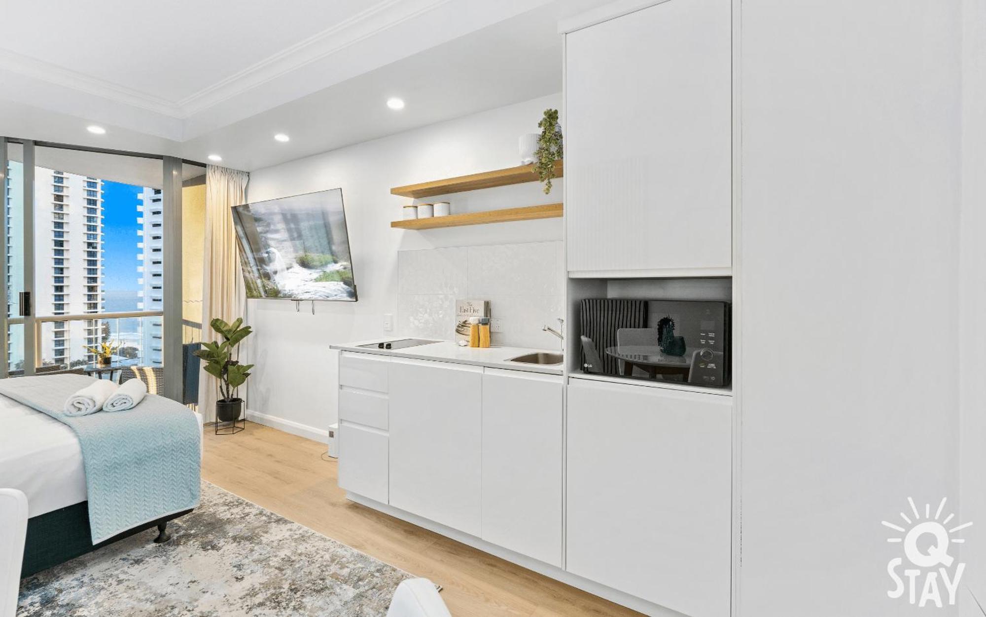 Legends Surfers Paradise Mid Week Madness Deal - Q Stay Gold Coast Exterior photo