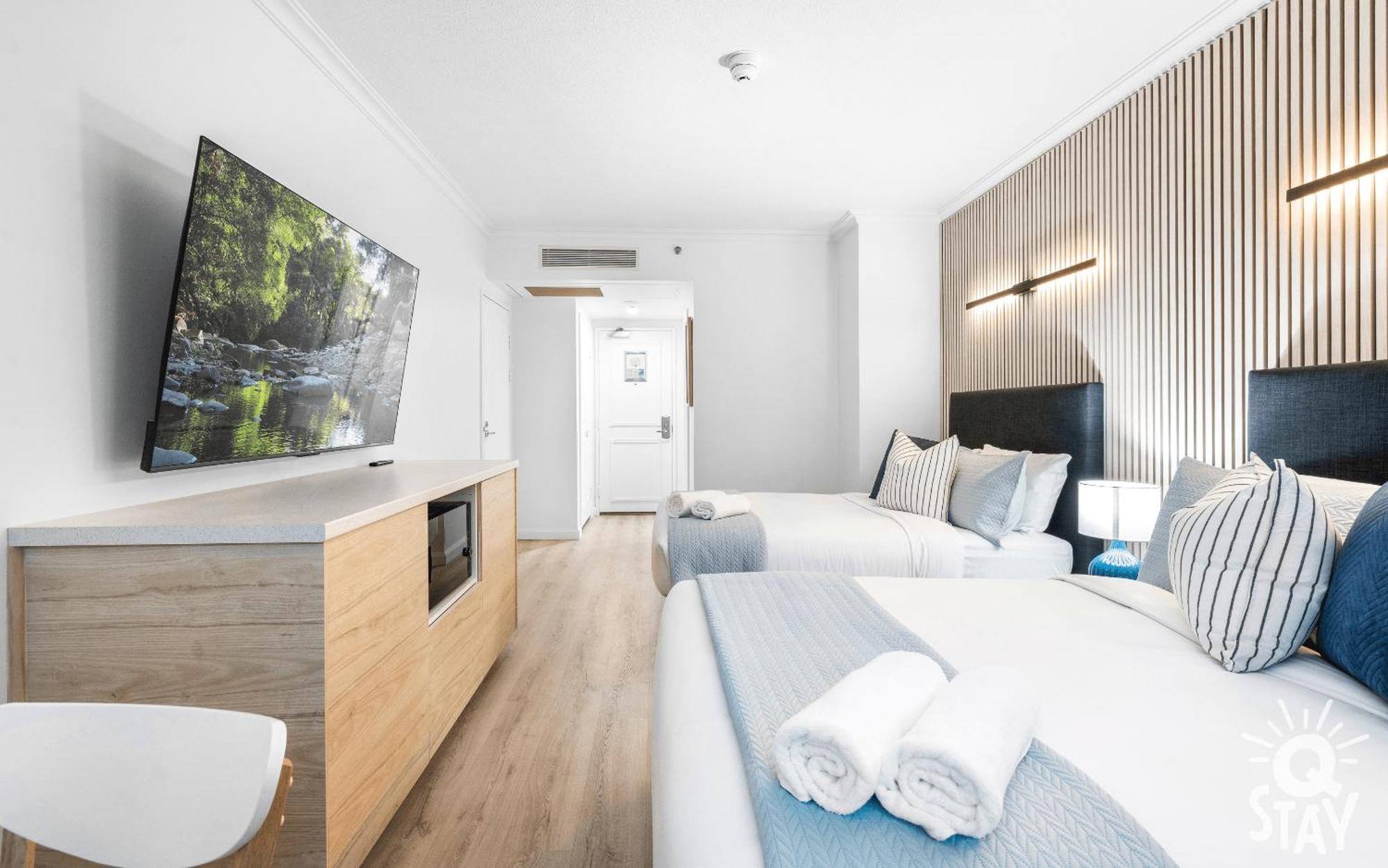 Legends Surfers Paradise Mid Week Madness Deal - Q Stay Gold Coast Exterior photo