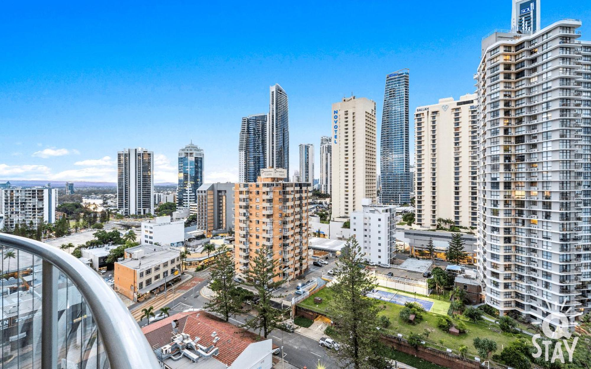 Legends Surfers Paradise Mid Week Madness Deal - Q Stay Gold Coast Exterior photo